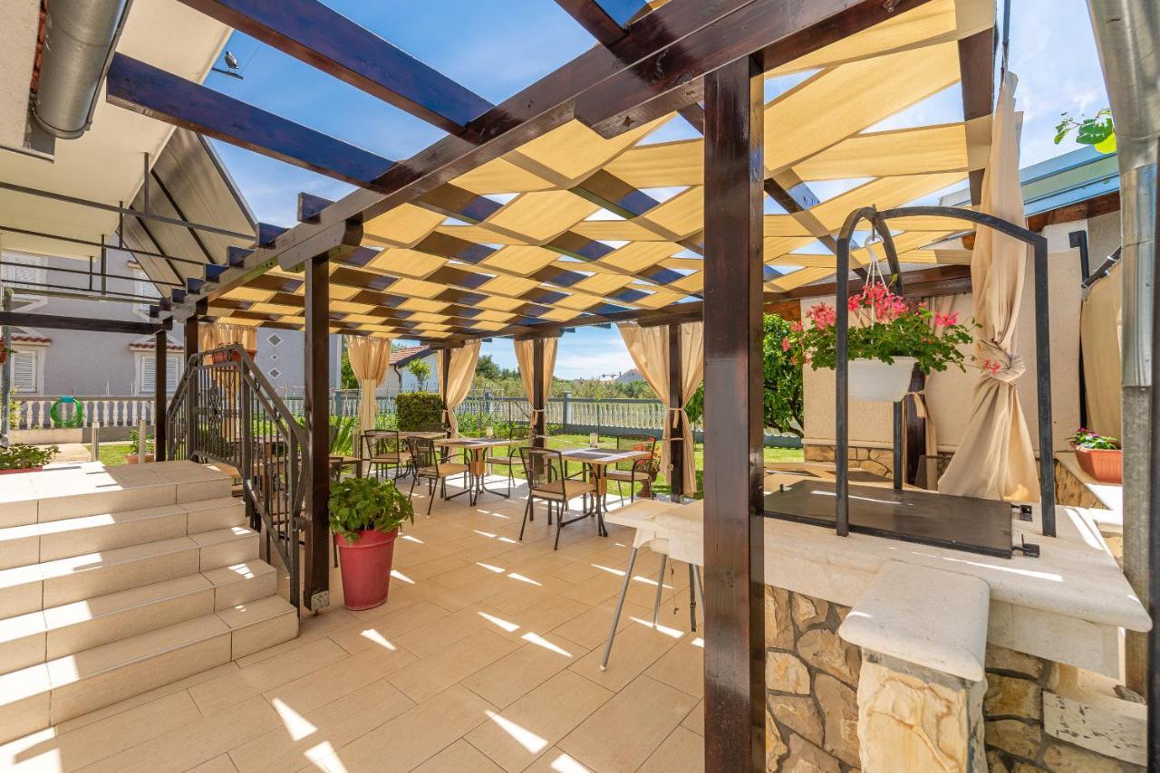 Bed & Breakfast Maki Biograd Na Moru Zewnętrze zdjęcie