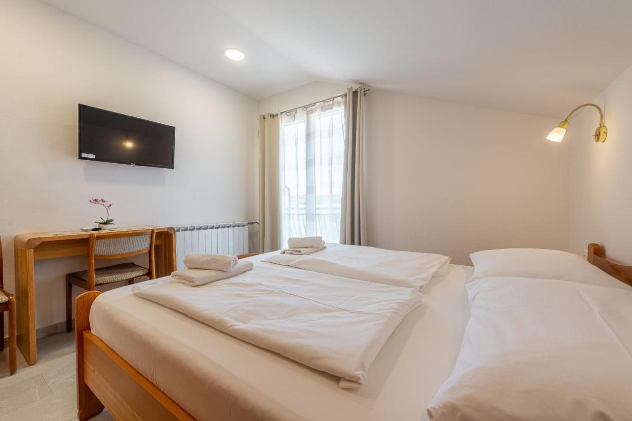 Bed & Breakfast Maki Biograd Na Moru Zewnętrze zdjęcie