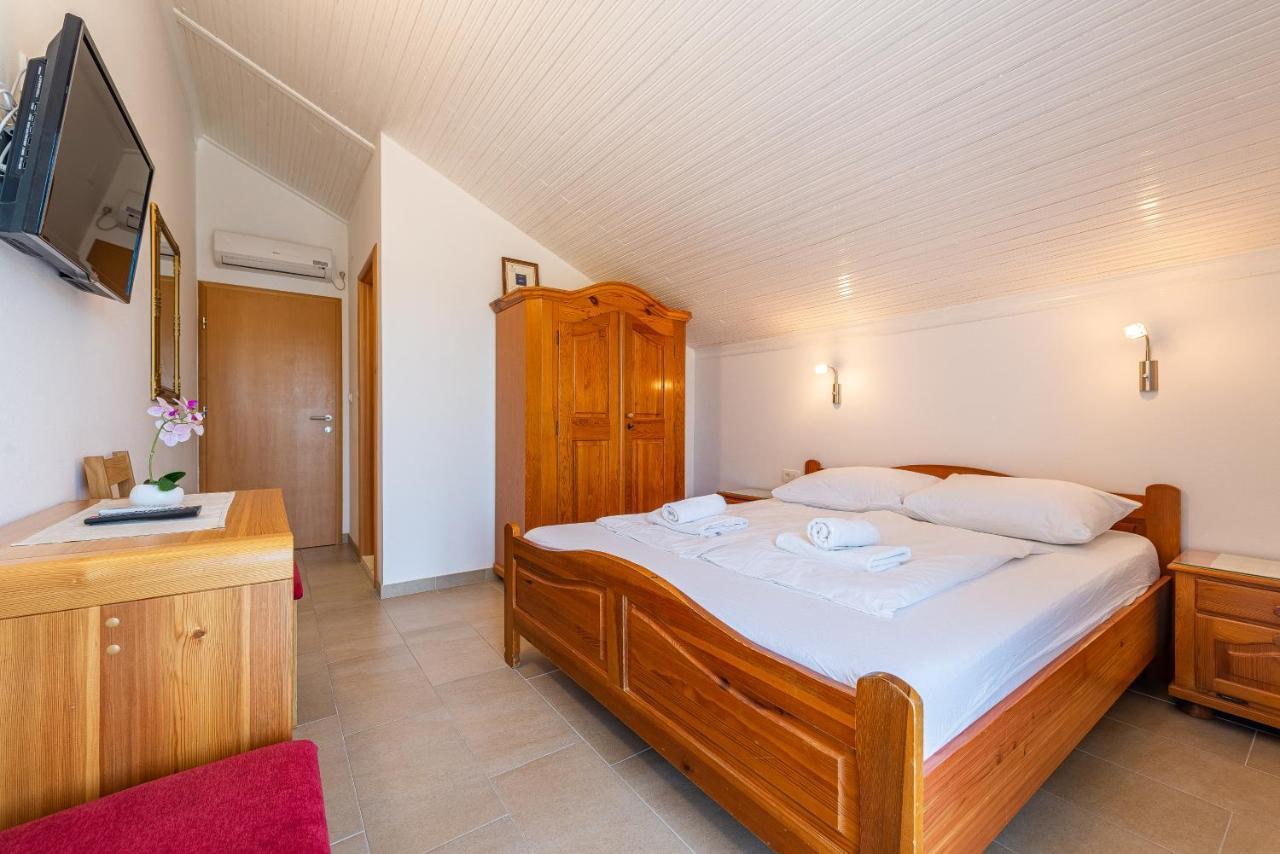 Bed & Breakfast Maki Biograd Na Moru Zewnętrze zdjęcie