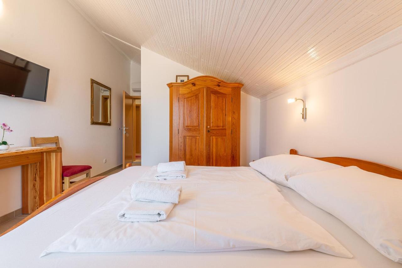 Bed & Breakfast Maki Biograd Na Moru Zewnętrze zdjęcie