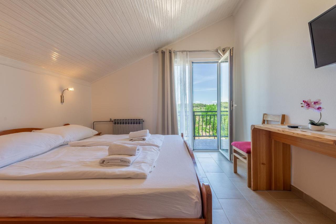 Bed & Breakfast Maki Biograd Na Moru Zewnętrze zdjęcie